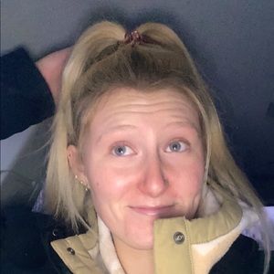 Meet your Posher, Lily